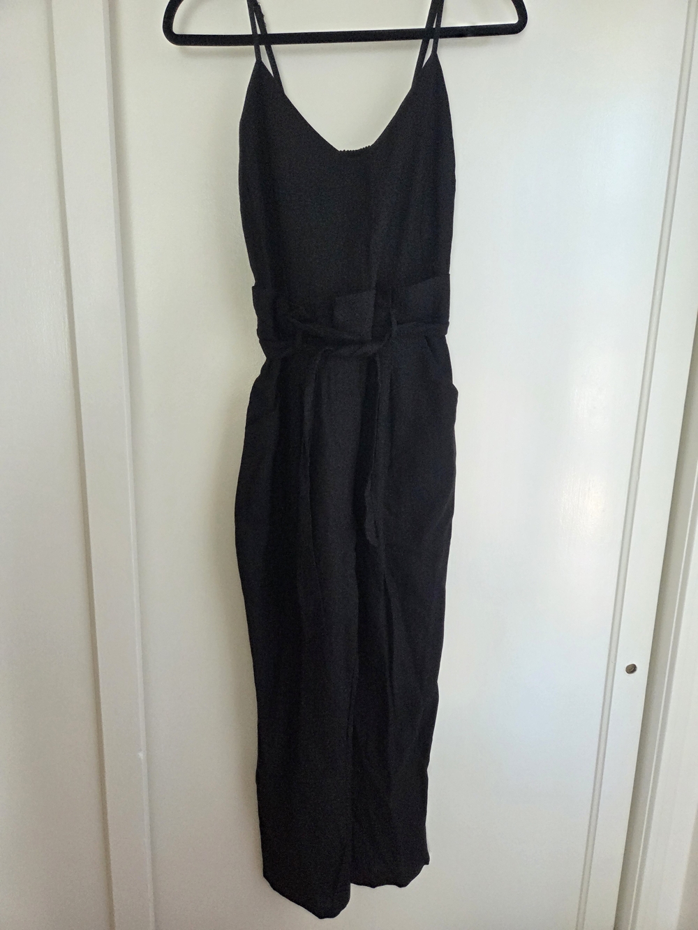 stradivarius Black Jumpsuit Tie-waist, Spaghetti Straps & Pockets. Size M